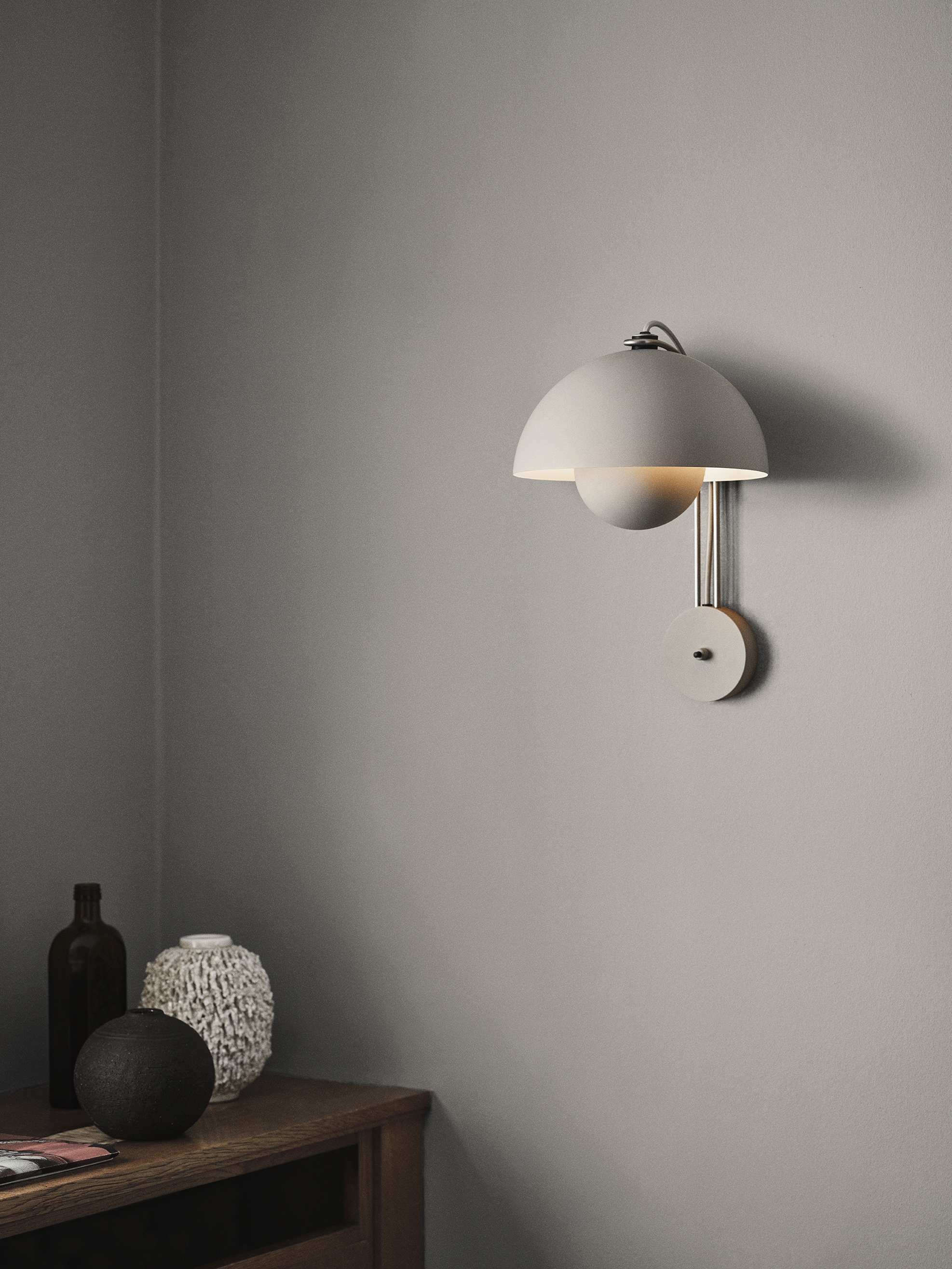 FLOWERPOT WALL LAMP